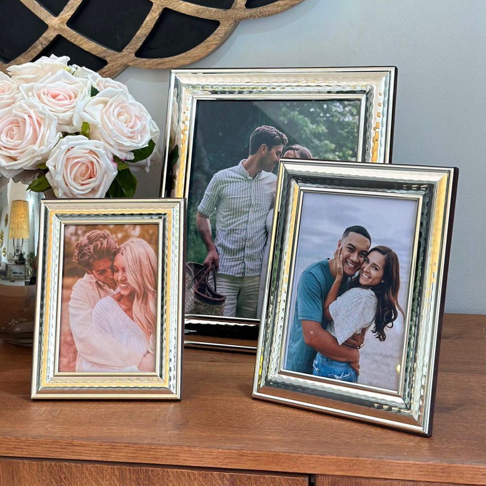 Portaretrato Martillado Sutil Plateado Grande 10X15 cm