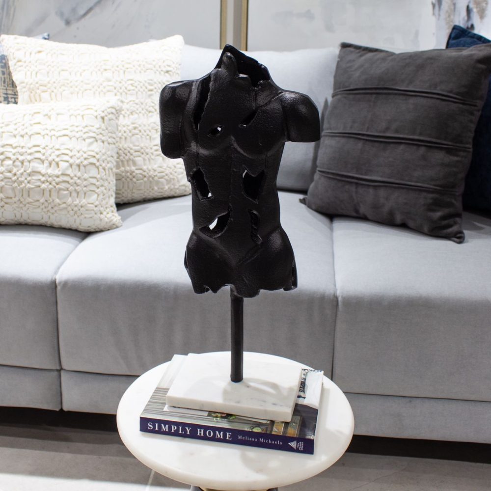 Escultura      de Torso de Hombre Negro en Base de Mármol Pequeño