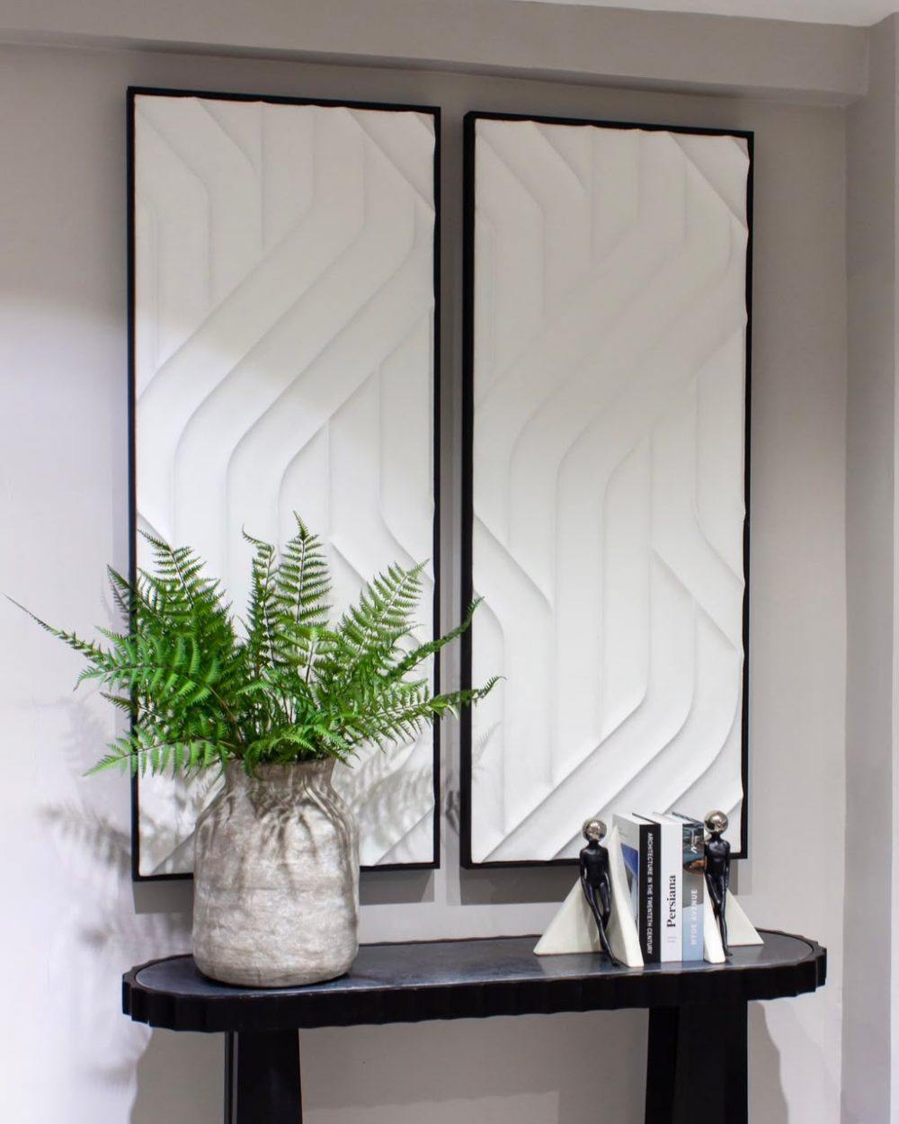 Cuadro      Contemporáneo en Color Blanco Marco Negro 150cm x 60cm
