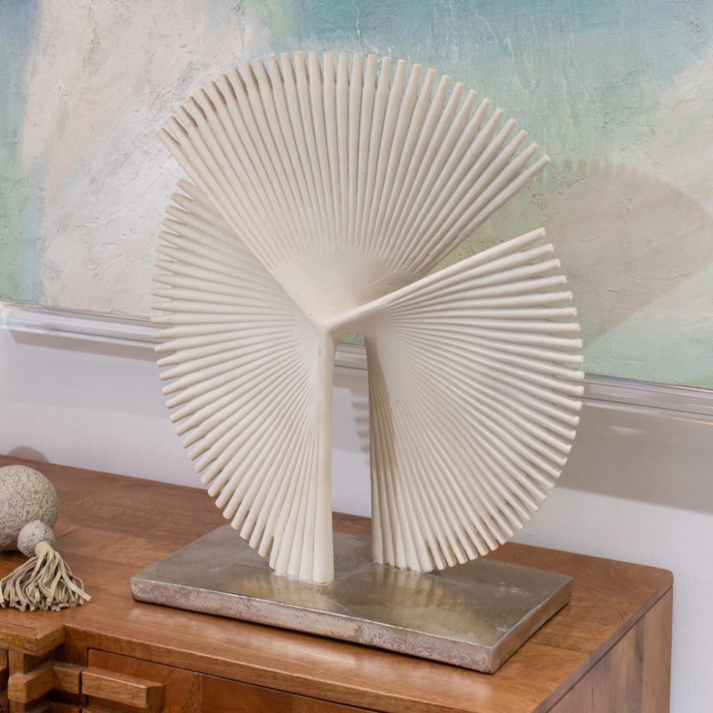 Escultura Geométrica en Beige