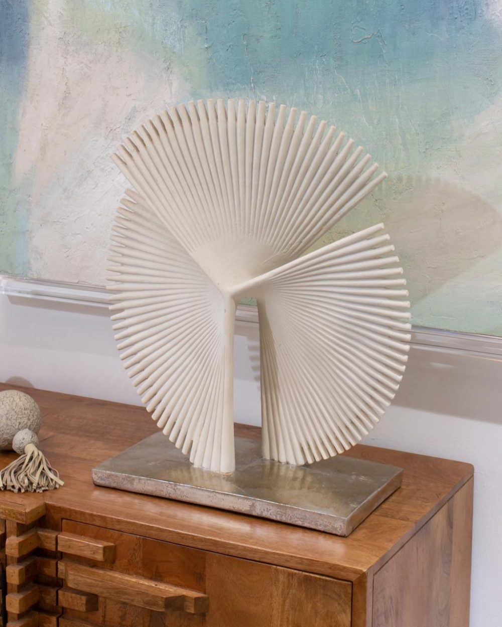 Escultura Geométrica en Beige