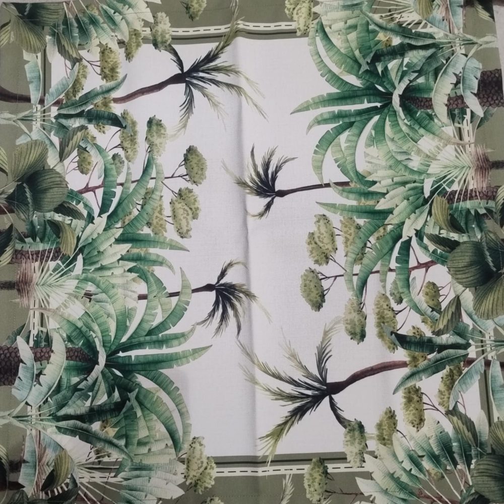 Mantel By Carla Lizarazo Palmera Redondo