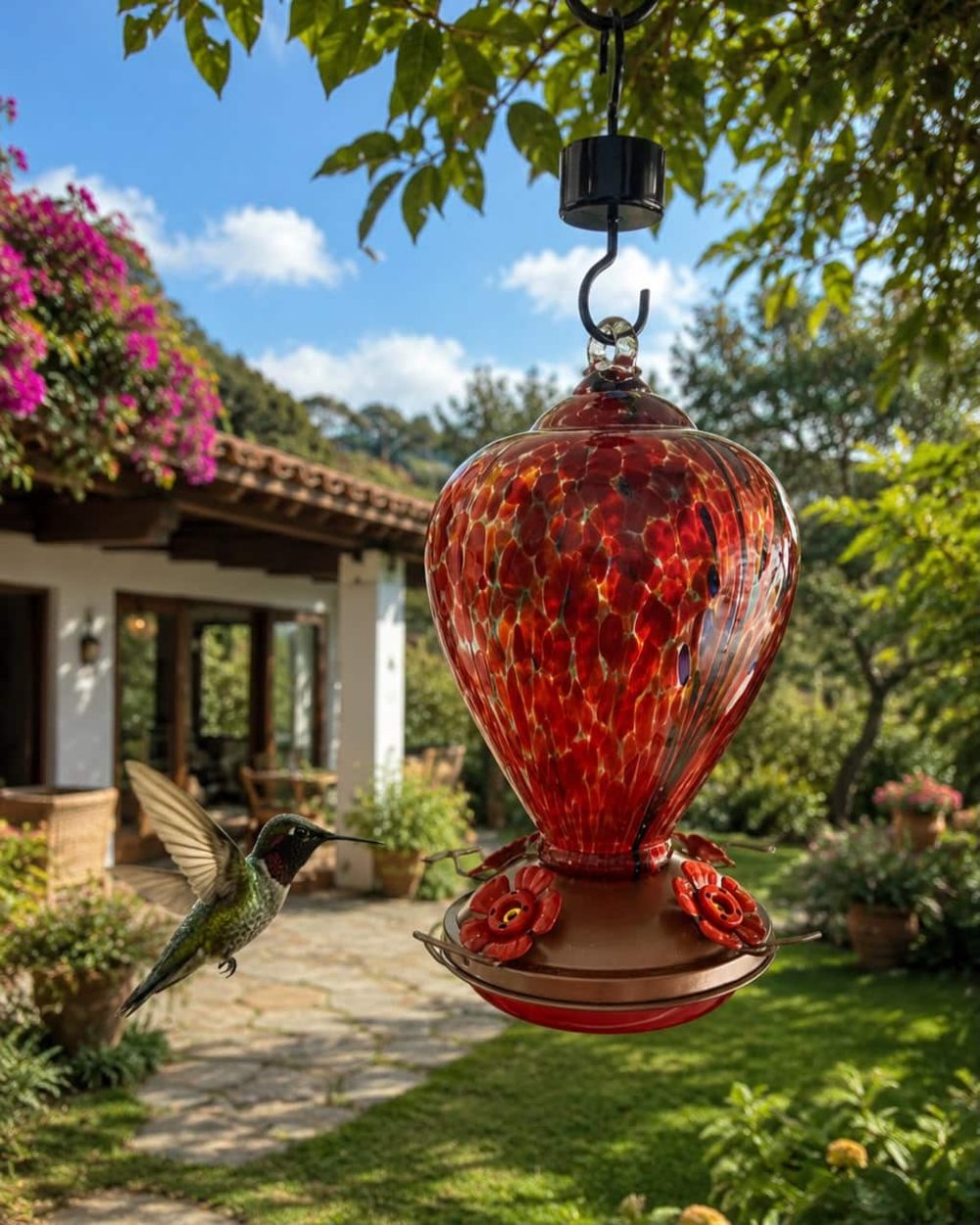 # 5 Alimentador de Colibrí Gota en Tonos Carmesí, Verde Esmeralda, Azul y Toques Blancos