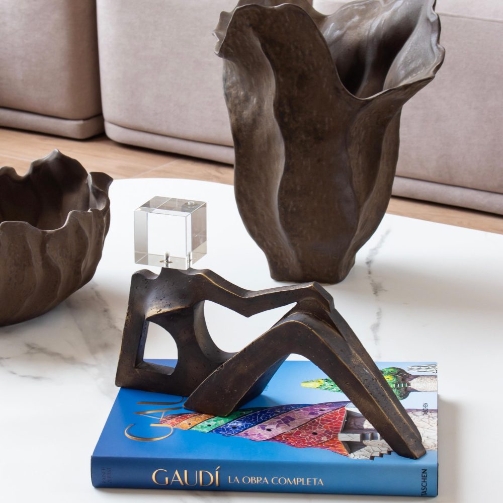 Escultura                          Abstractas de Figura Humana Reclinada