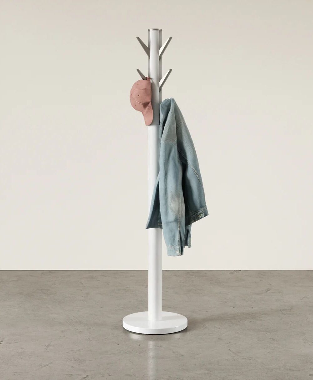 Perchero de Pie Moderno en Madera y Metal de Color Blanco – 6 Ganchos