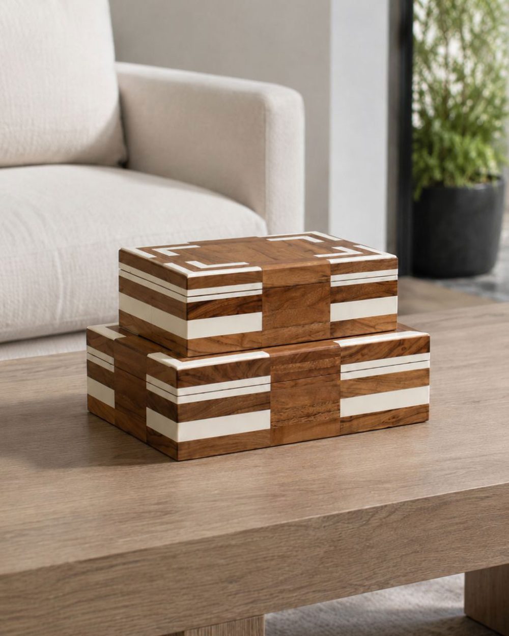 Caja                                Decorativa en Madera y Resina Blanca Grande