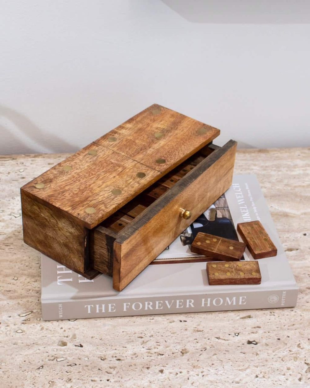 Accesorio Decorativo Juego de Dominó en Caja de Madera