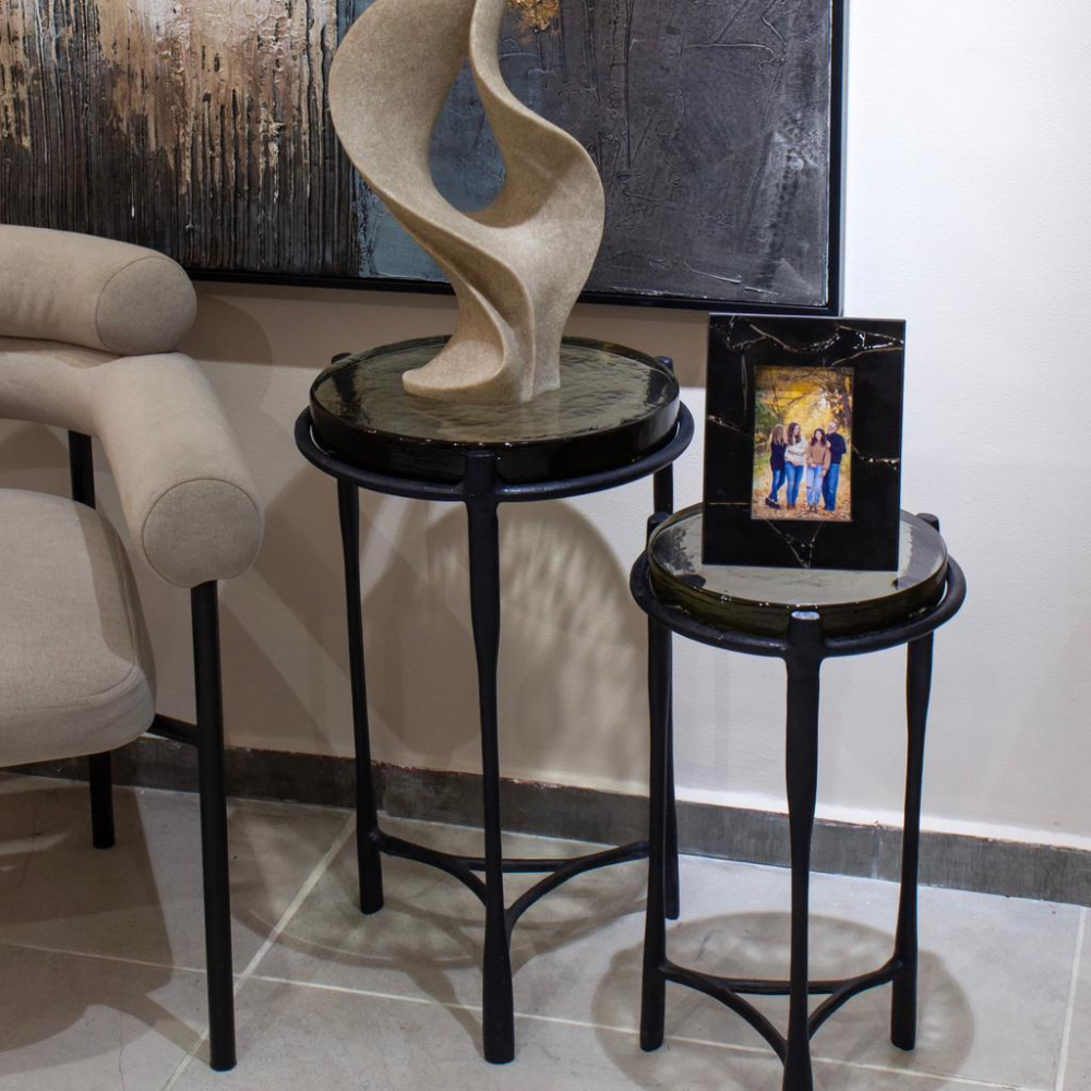 Mesa Auxiliar "Adonia" Tono Gunmetal Grande