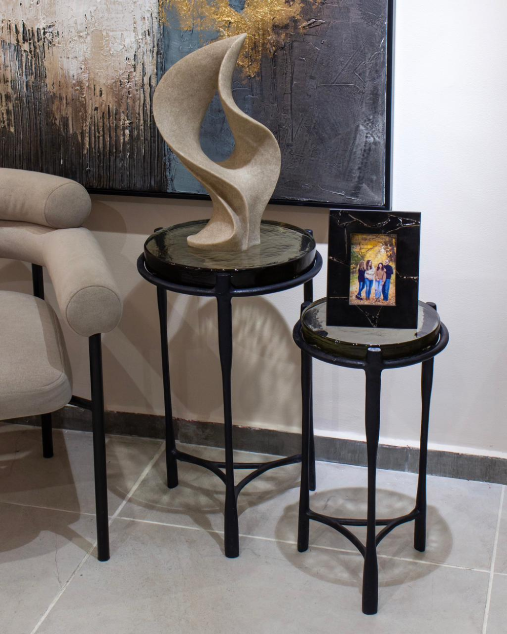 Mesa Auxiliar "Adonia" Tono Gunmetal Grande