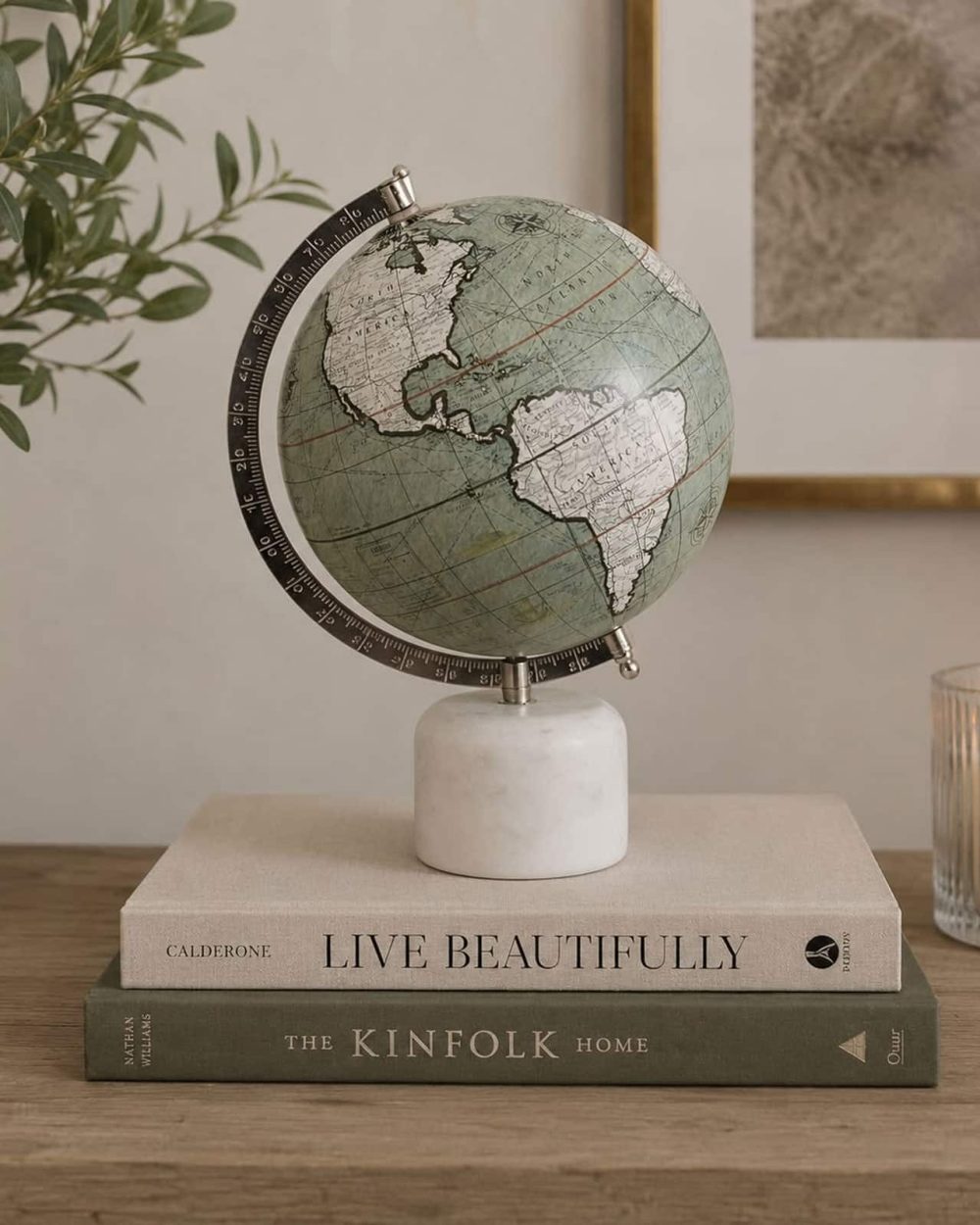Globo Decorativo Greenwich con Base de Mármol