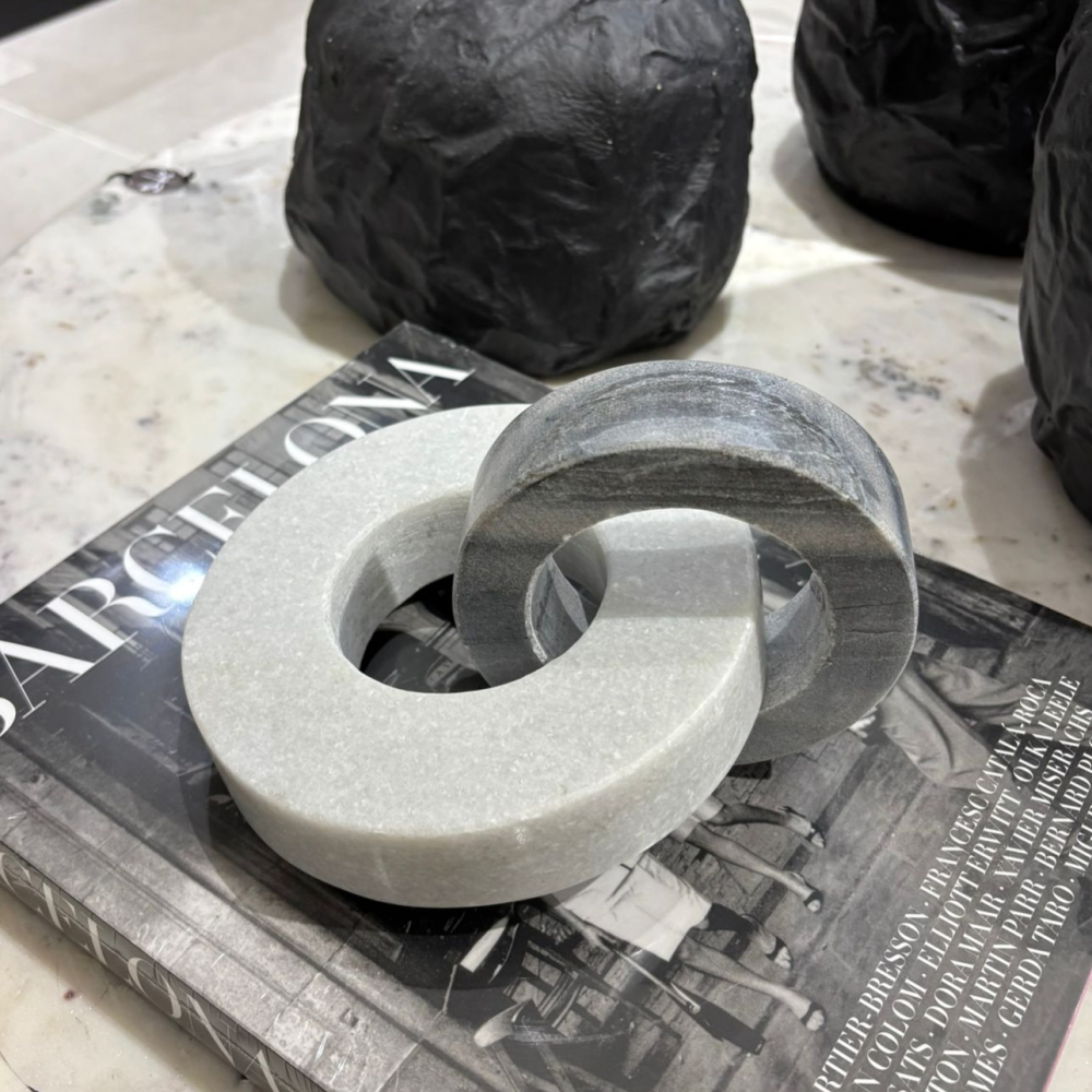 Anillo Doble Decorativo de Mármol Blanco y Negro