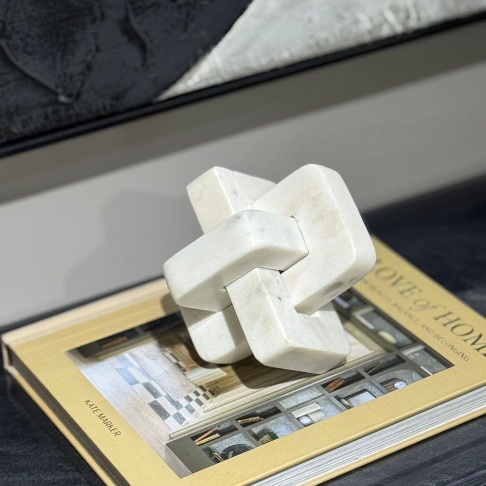 Accesorio Decorativo Nudo de Mármol Blanco