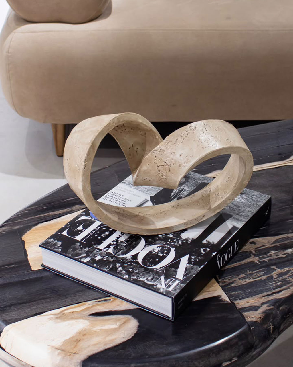 Accesorio Decorativo Loop Textura Piedra Beige