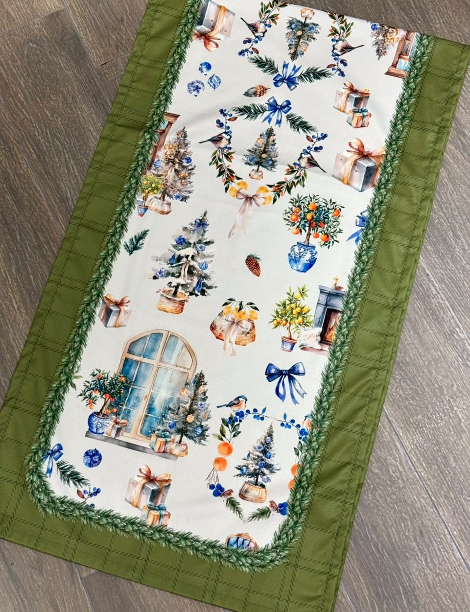 Camino de Mesa By Carla Lizarazo Navideño Verde y Azul 6 Puestos