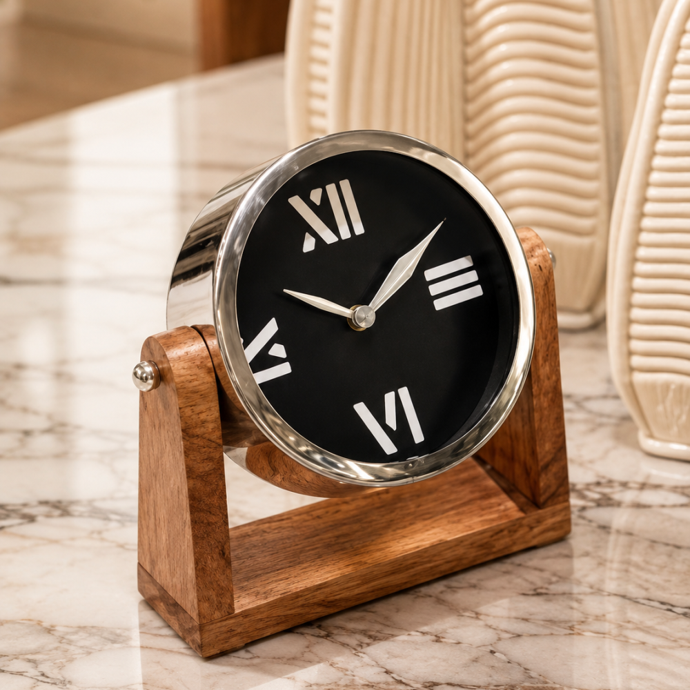 Reloj de Mesa sobre Base de Madera Natural