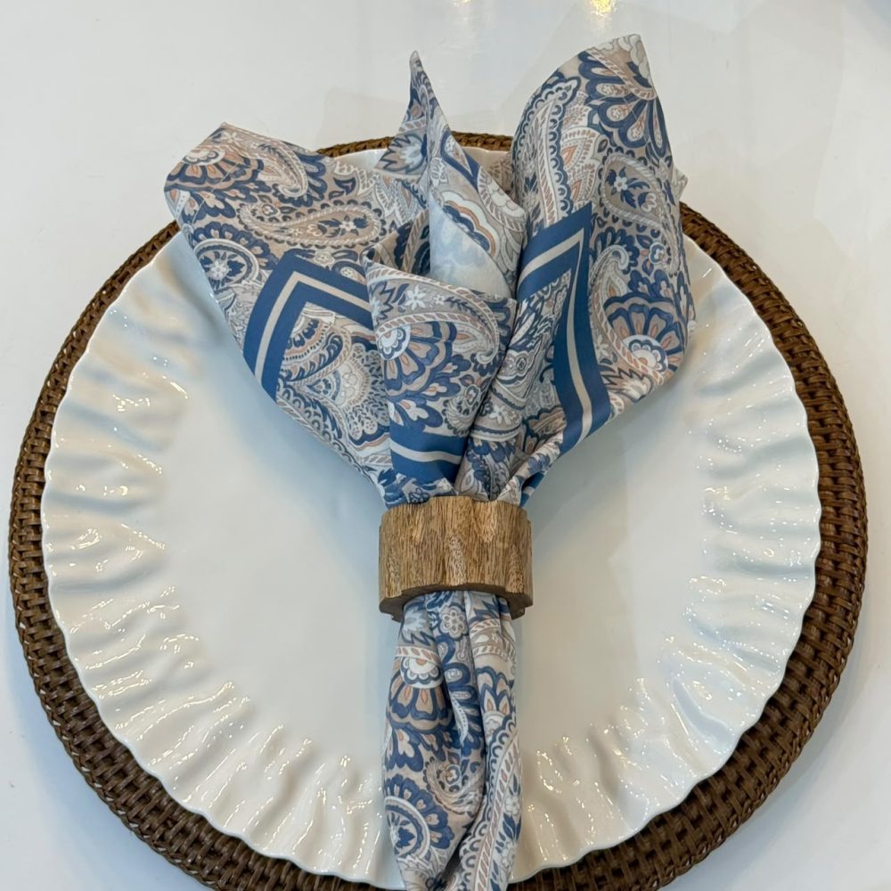 Servilleta By Carla Lizarazo – Azul Marino y Ocre