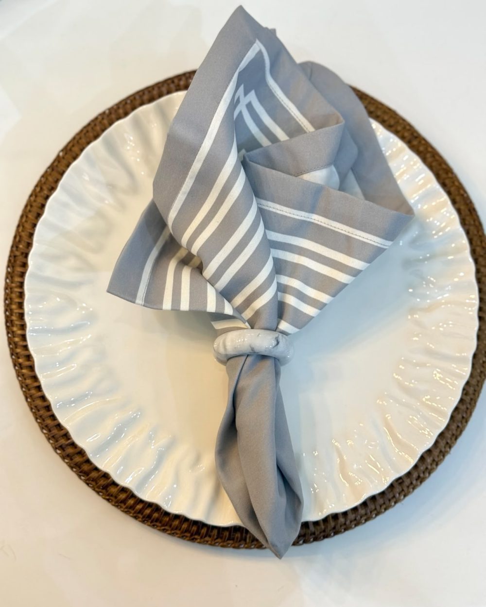 Servilletero de Anillo de Mármol blanco y gris