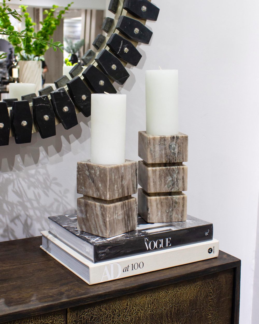 Set de 2 Candelabros  de Mármol con Cubos Apilados