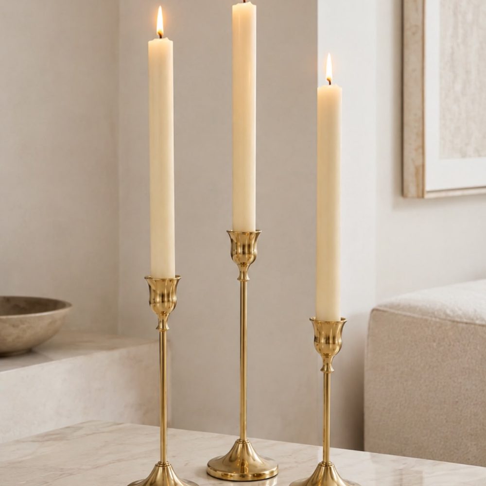 Set de 3 Candelabros de Aluminio en Tono Dorado